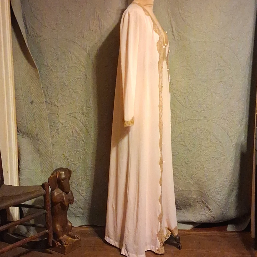 Emilio Pucci Vtg Robe & Chemise Set In Soft Pink W Bronze Lace.  Rare.  Medium